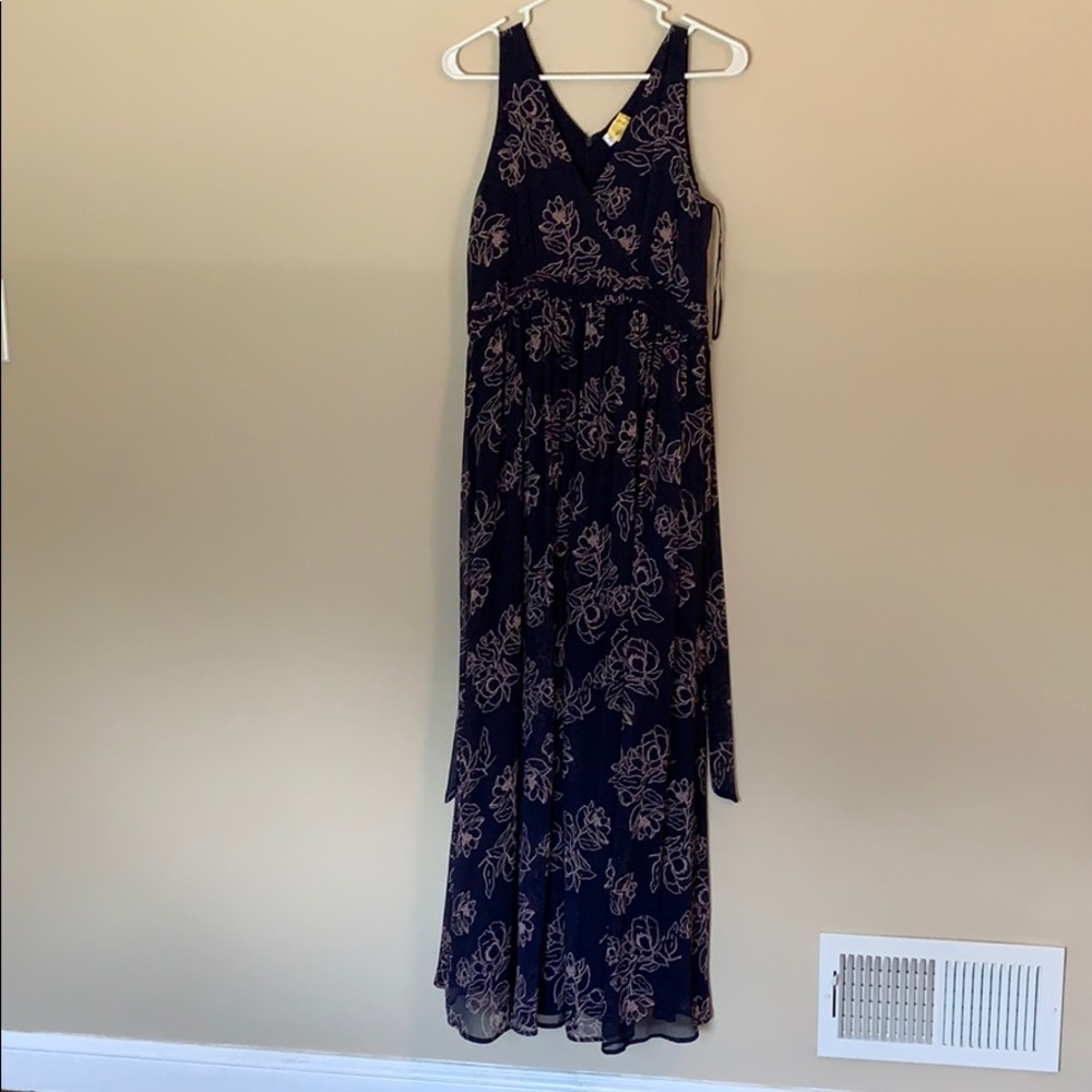 Formal floral maternity dress
